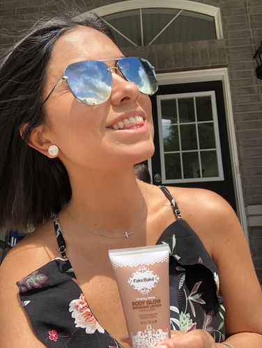 Customer photo review of FB Bronzy Babe Body Glow Shimmer Lotion