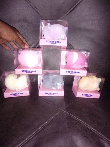 Customer photo review of TWOTUCKGOM - Stress Ball