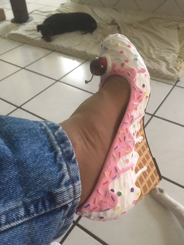 Customer photo review of Bake-A-Shoe Ice Cream Wedge 2.5”