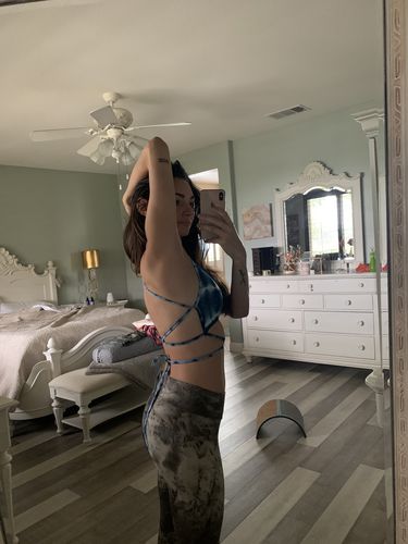 Customer photo review of Wild Jasmine Leggings - Cinnamon Smoke