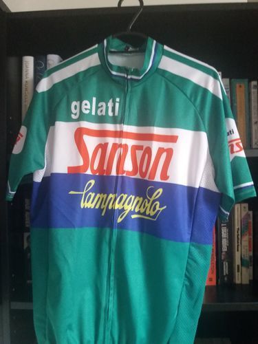 Customer photo review of Retro Brooklyn Short Sleeve Cycling Jersey