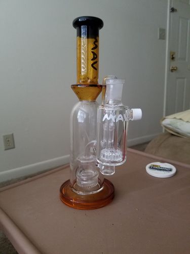 Customer photo review of Single UFO Perc Bottle