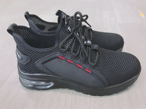 Customer photo review of fansgemacht Sommer ultraleichte atmungsaktive Mode Schutzschuhe