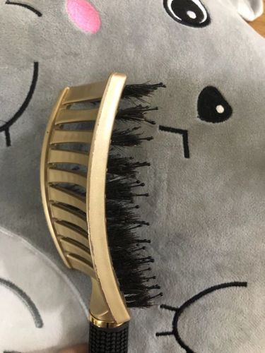 Customer photo review of Detangler Bristle Nylon Hairbrush