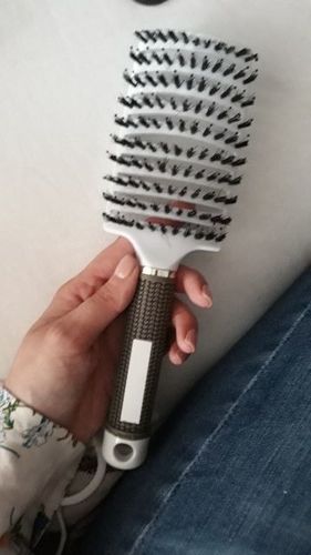 Customer photo review of Detangler Bristle Nylon Hairbrush