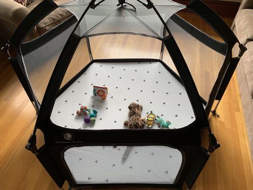 Customer photo review of Pop N' Go® Playpen