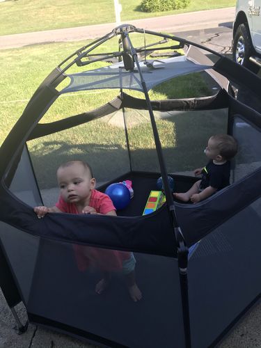 Customer photo review of Pop N' Go® Playpen
