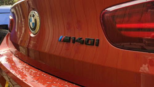 Customer photo review of MHC Black BMW M140i Badge In Gloss Black