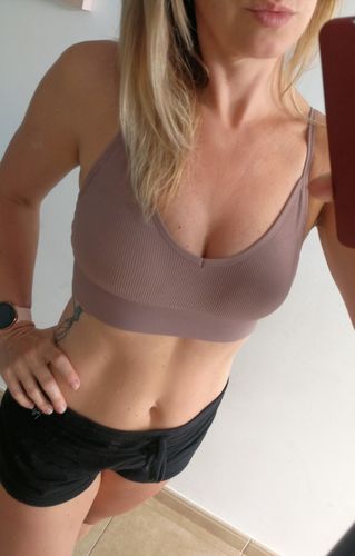 Customer photo review of Ultimate Versatile Seamless Bra/Bralette