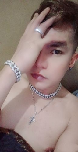 Customer photo review of PREMIUM 10mm Iced Cuban Bracelet - White Gold