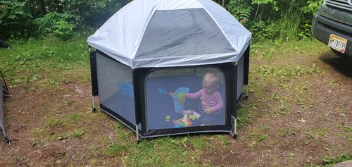 Customer photo review of Pop N' Go® Playpen