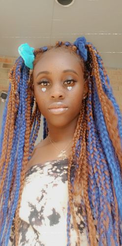 Customer photo review of OUTRE SYNTHETIC PRE STRETCHED ULTRA BRAID - XPRESSION 3X 52"