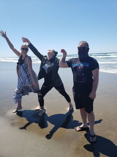 Customer photo review of Nolite Te Bastardes Carborundorum, Unisex T-Shirt, Black