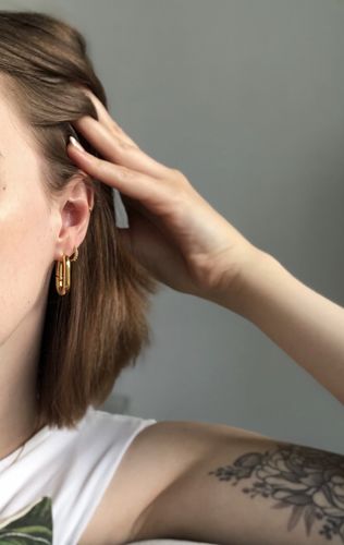 Customer photo review of Adella Hoops