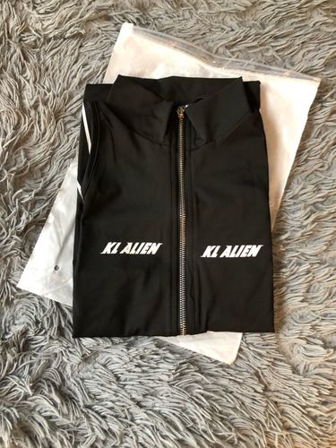 Customer photo review of KL ALIEN Combinaison courte avec fermeture
