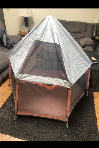 Customer photo review of Pop N' Go® Playpen