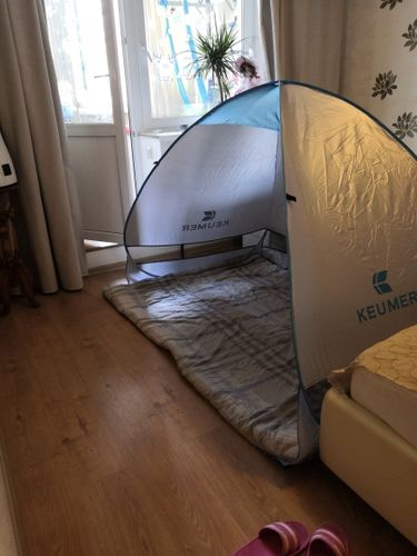 Customer photo review of The Pop Up Beach Tent