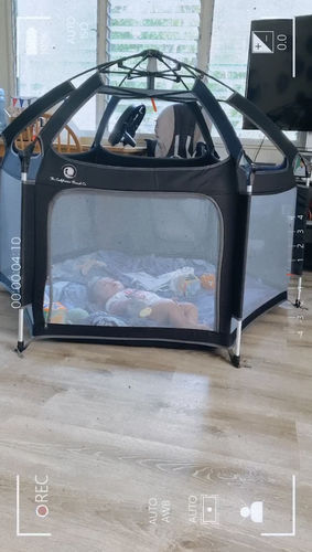 Customer photo review of Pop N' Go® Playpen