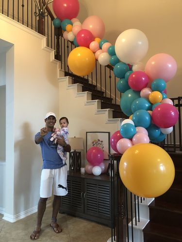 Customer photo review of Create Your Own Color Mix - DIY Balloon Garland Kit