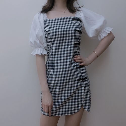 Customer photo review of Stitched side waist disc button slit dress