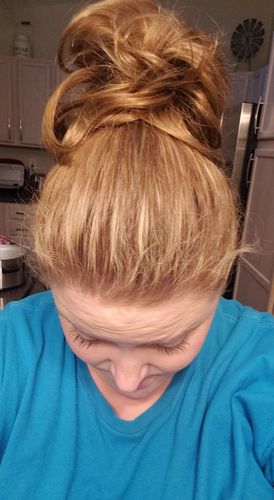 Customer photo review of Top Knot Ponytail Holder