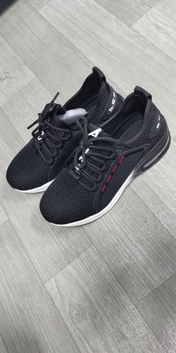 Customer photo review of fansgemacht Sommer ultraleichte atmungsaktive Mode Schutzschuhe