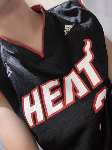 Customer photo review of Maillot de basket - Miami Heat - M