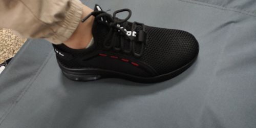 Customer photo review of fansgemacht Sommer ultraleichte atmungsaktive Mode Schutzschuhe