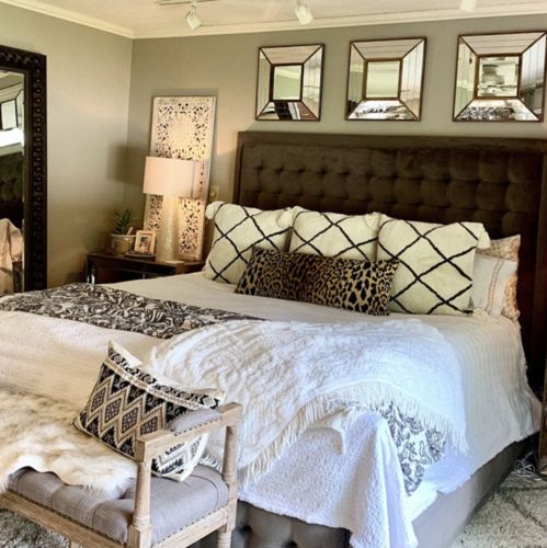 Customer photo review of Jamil Leopard Velvet Pillow Cover