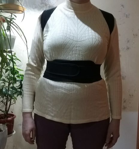 Customer photo review of Scodian Posture Corrector