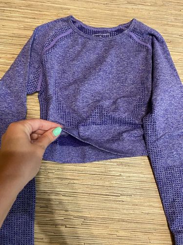 Customer photo review of Crop Top de sport ATHLETIC Violet