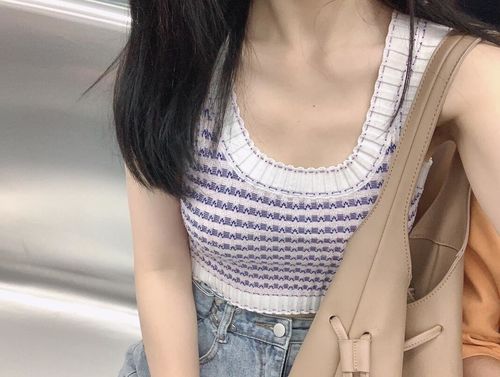 Customer photo review of Knitted striped vest sleeveless inner wear suspender top