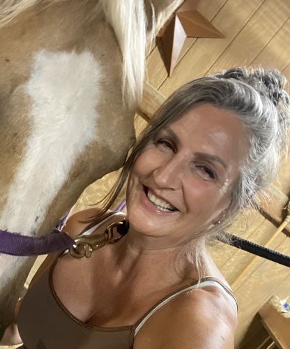 Customer photo review of Top Knot Ponytail Holder