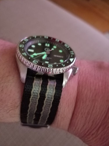 Customer photo review of AlphaShark - Bond 2021