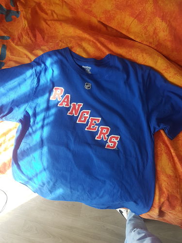 Customer photo review of T-shirt - New York Rangers - L