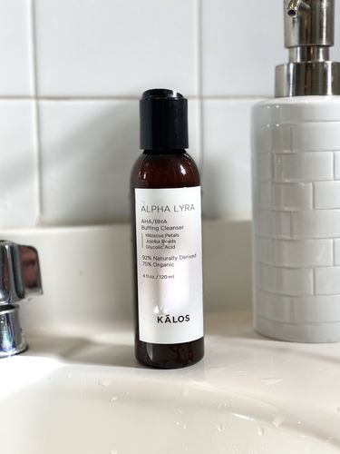 Customer photo review of Alpha Lyra | Aha/Bha Buffing Cleanser