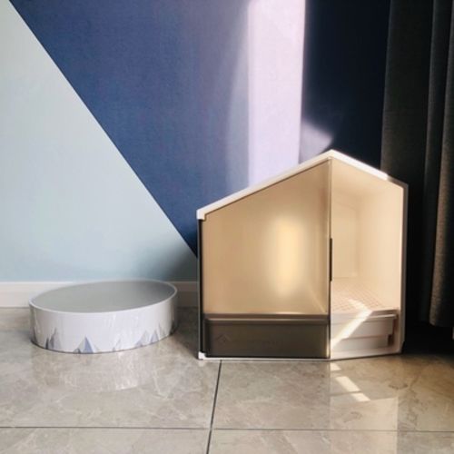 Customer photo review of Furrytail XL Semi-Closed Glow House Cat Litter Box with Scoop