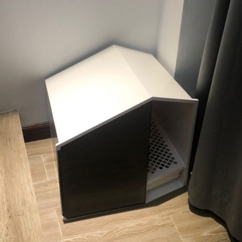 Customer photo review of Furrytail XL Semi-Closed Glow House Cat Litter Box with Scoop