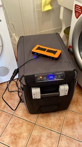 Customer photo review of iTECH1000A Portable Jump Starter 20,000mAh Backup Power Bank with 12V