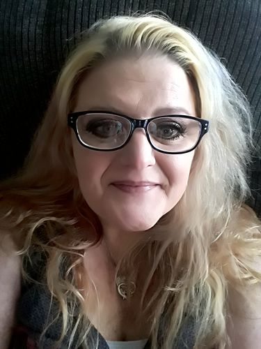 Customer photo review of Tender Beige | Mineral Liquid Powder Foundation with SPF 15 | REK Cosmetics