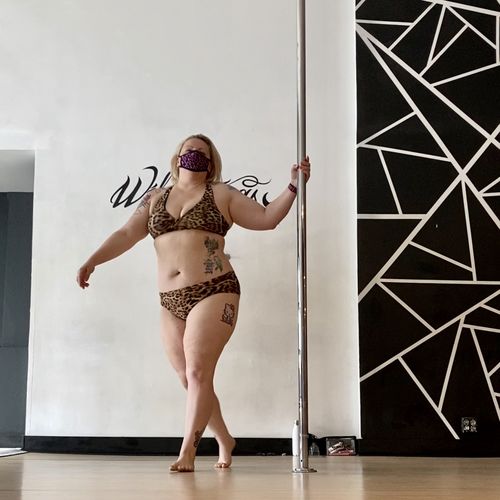 Customer photo review of Leopard Hot Pants