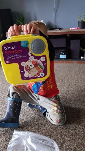 Customer photo review of b.box Kid's Lunchbox - Lemon Sherbet