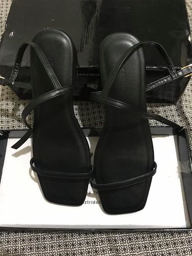 Customer photo review of Charie Black