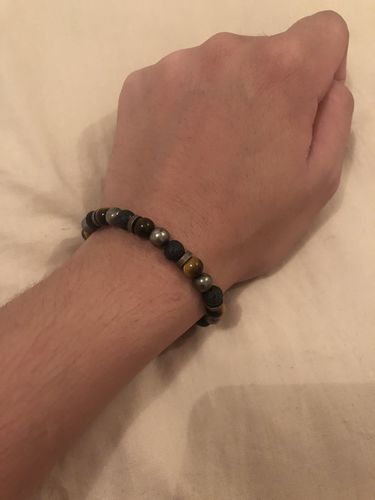 Customer photo review of Bracelet « Protection et Courage » Lave, Oeil de Tigre, Pyrite - 6 mm