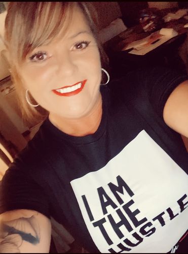 Customer photo review of Ladies I Am The Hustle Flag - Black Perfect Tee