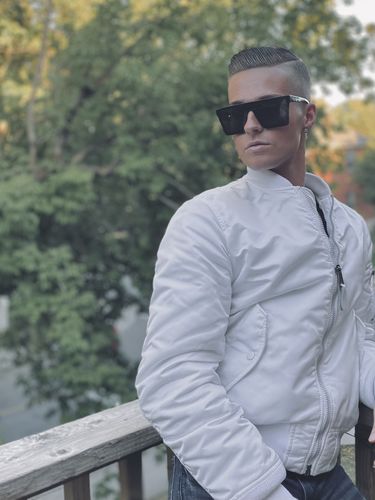 Customer photo review of Storm - Solid Black