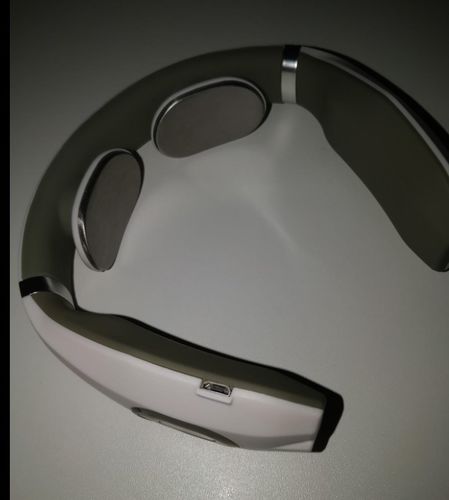 Customer photo review of NACKO - Das elektrische Infrarot Nackenmassage Gerät