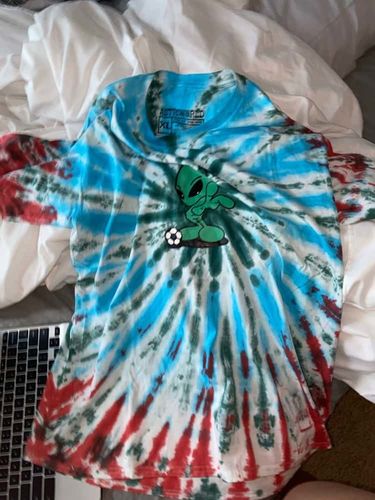 Customer photo review of "TS x GR" Alien Tie-Dye Tee