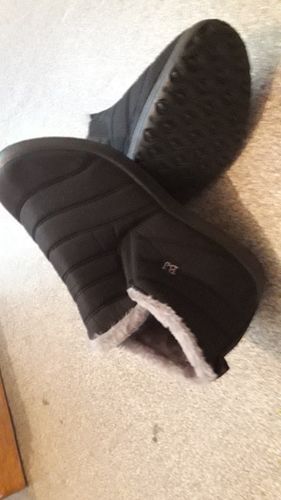 Customer photo review of Dacomfy Men's Warm cotton shoes waterproof snow boots