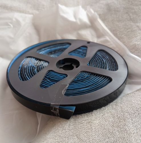 Customer photo review of CERABAND - Selbstklebendes Keramikband DIY für Küche, Bad und Co.